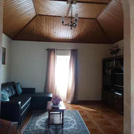 Casa De Penim בית נופש פארדס דה קורה