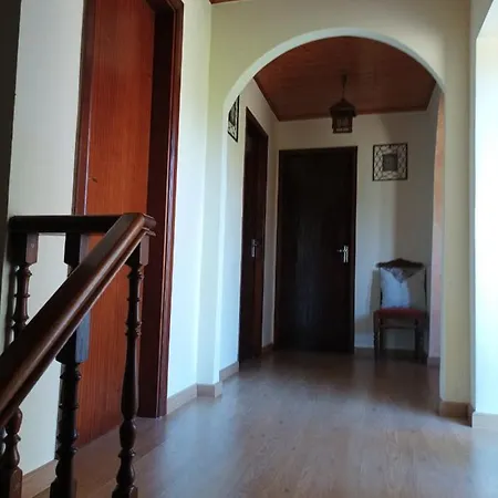 Casa De Penim בית נופש פארדס דה קורה