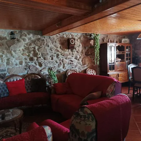 Casa De Penim פארדס דה קורה